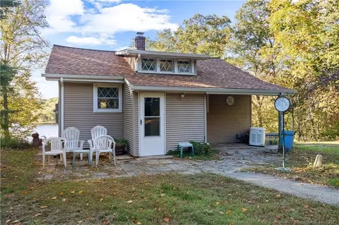 4 Quinebaug Camp Rd, Canterbury, CT 06331
