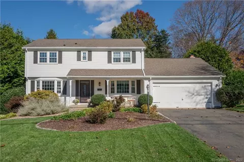 48 Lamplighter Ln, Newington, CT 06111