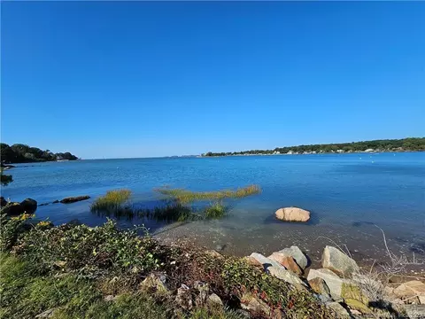 25 Waterside Dr, Guilford, CT 06437