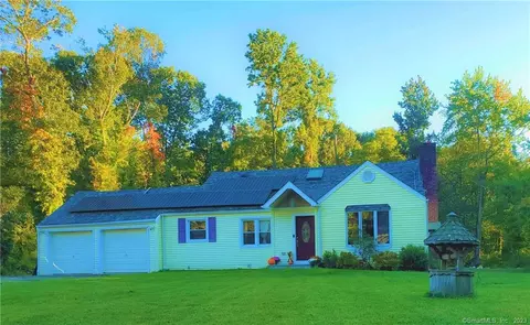 74 Ball Pond Rd, Danbury, CT 06811