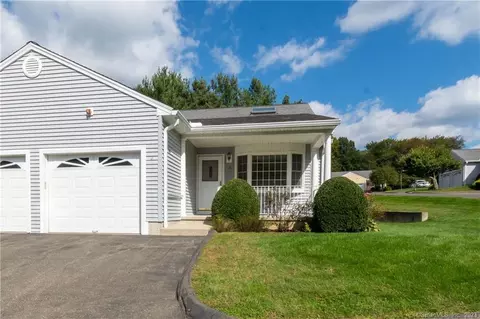 2 Behrens Ter #2, Monroe, CT 06468