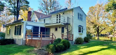 115 Hurlbutt St, Wilton, CT 06897