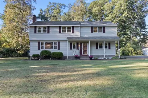 19 Forestview Dr, Vernon, CT 06066