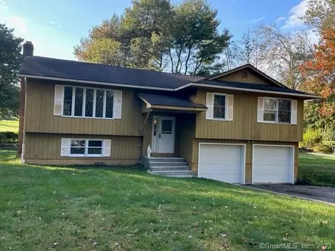 5 Maple Ct, Franklin, CT 06254