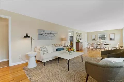 17 Burr St, East Haven, CT 06512