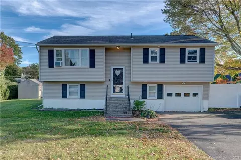 6 Burnham St, Watertown, CT 06779