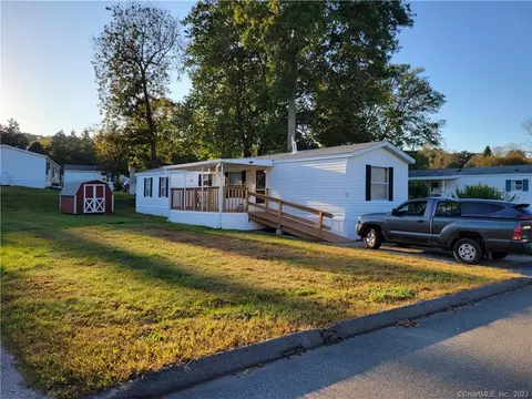 93 Circle Dr, Stonington, CT 06378