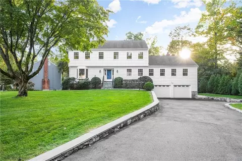 48 Country Club Rd, Darien, CT 06820
