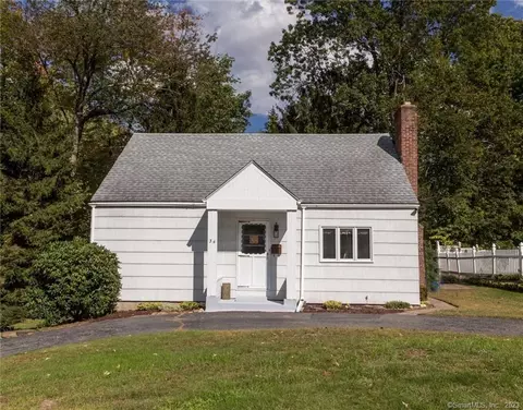 34 Cummings St, East Hartford, CT 06108