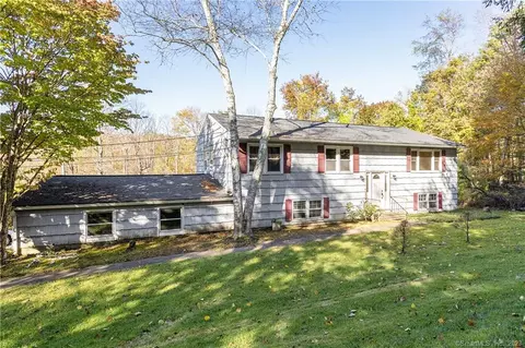 28 Hillandale Rd, Brookfield, CT 06804