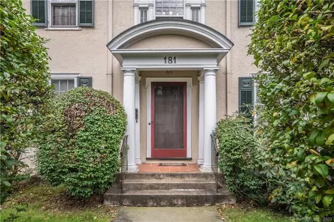 181 Fern St, West Hartford, CT 06119