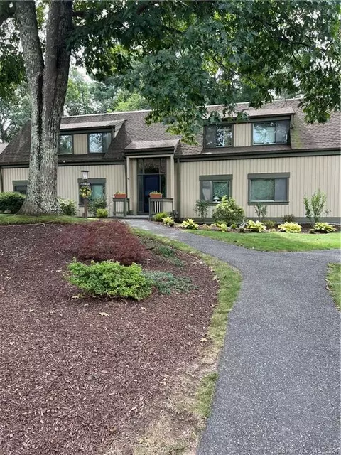 508 Heritage Vlg #E, Southbury, CT 06488