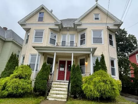 22 Alger Pl, New London, CT 06320