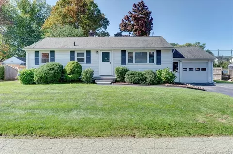 84 Amherst St, Torrington, CT 06790