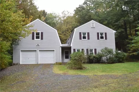 94 Chimney Sweep Hill Rd, Glastonbury, CT 06033