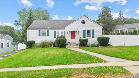 265 Davis St, Hamden, CT 06517