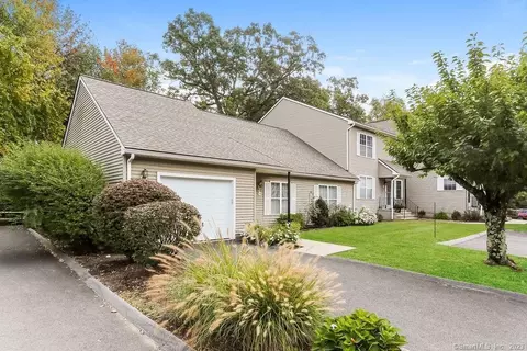 710 Highpoint Dr #710, Rocky Hill, CT 06067