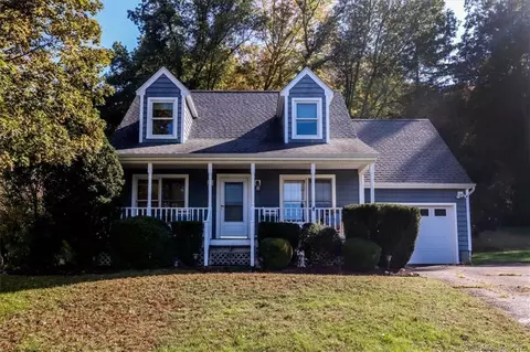 11 Lea Ln, New Milford, CT 06776