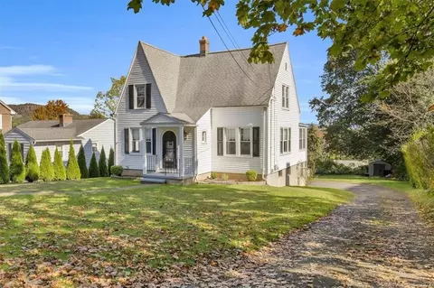 134 Eaton Ave, Meriden, CT 06451