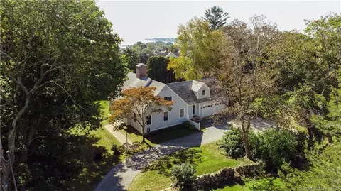 10 Harbor Ct, Groton, CT 06340