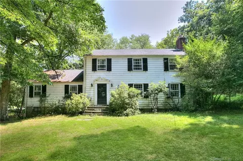 95 Good Hill Rd, Weston, CT 06883