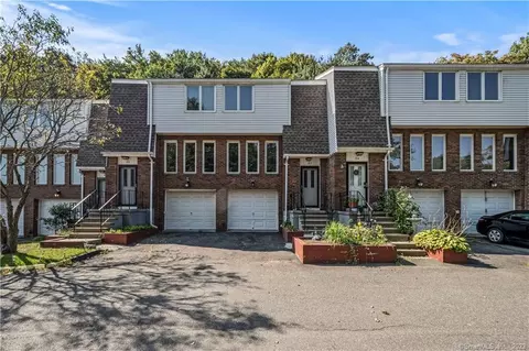 184 Gravel St #32, Meriden, CT 06450