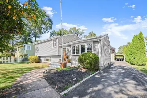 45 Woodland Ave, North Haven, CT 06473