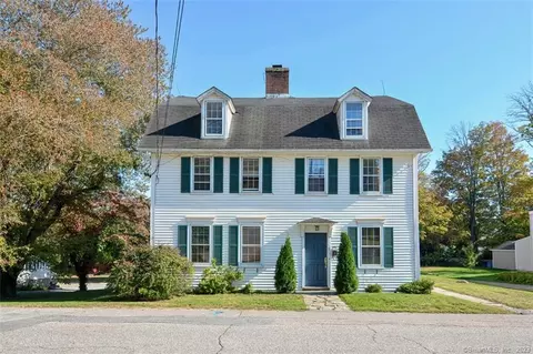 5 Huntington Ave, Norwich, CT 06360