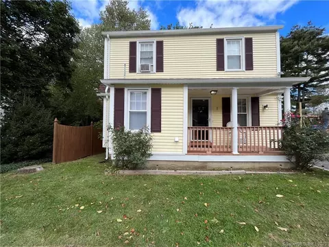 371 Circular Ave, Waterbury, CT 06705