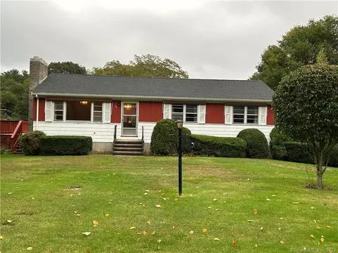 83 Longmeadow Rd, Shelton, CT 06484