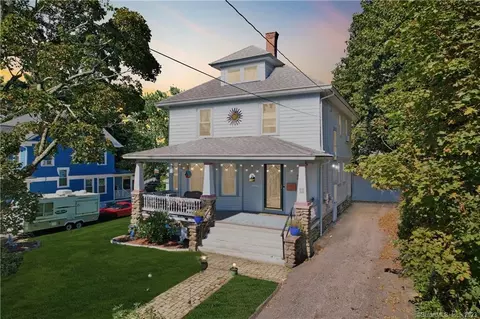 53 Leffingwell Ave, Waterbury, CT 06710