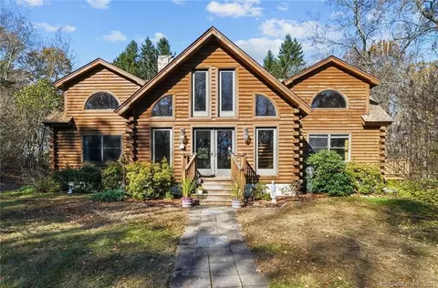 17 Buntz Rd, Canterbury, CT 06331