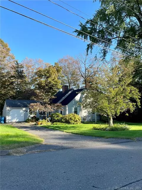 25 Robindale Dr, Berlin, CT 06037