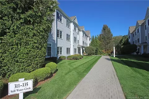 314 Still Water Cir #314, Brookfield, CT 06804