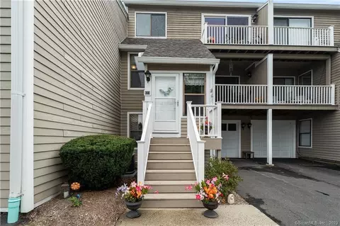 623 Longfellow Dr #623, Branford, CT 06405
