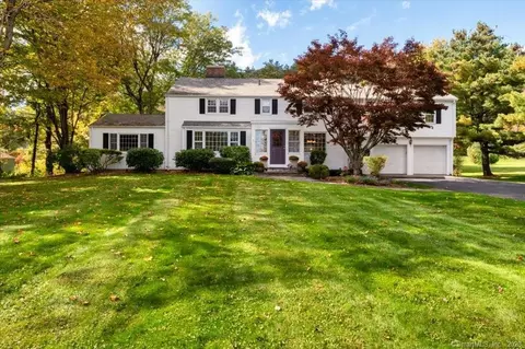 179 Westledge Rd, Simsbury, CT 06092