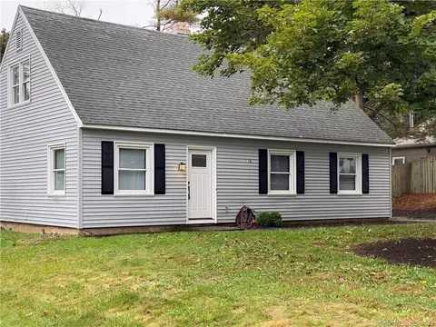 18 Morning Mist Rd, Naugatuck, CT 06770