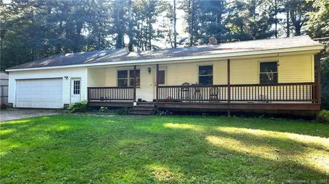 538 Brandy Hill Rd, Thompson, CT 06277