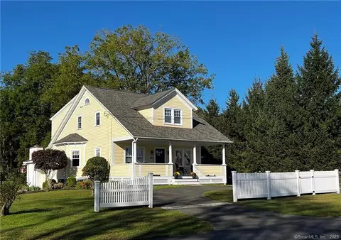 164 Long Meadow Hill Rd, Brookfield, CT 06804