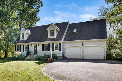 71 Bigelow Rd, Colchester, CT 06415
