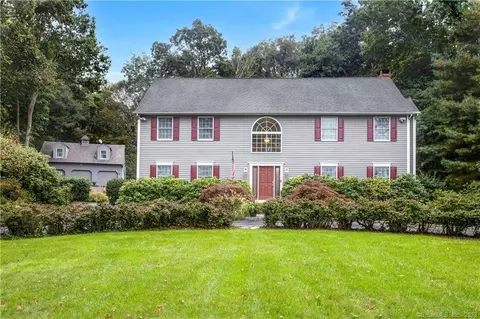 112 Leeuwarden Rd, Darien, CT 06820