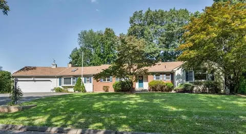 30 Highcrest Acres Acres, Wethersfield, CT 06109