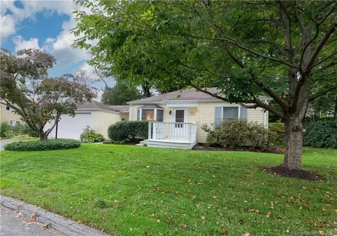 10 Whitlock Ave, Bethel, CT 06801