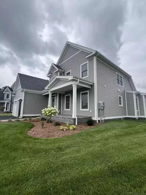 9 Primrose Ln, Cromwell, CT 06416