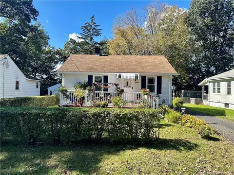 56 Durant St, Manchester, CT 06040
