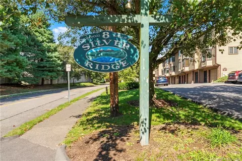 8 Oakwood Ave #B11, Norwalk, CT 06850