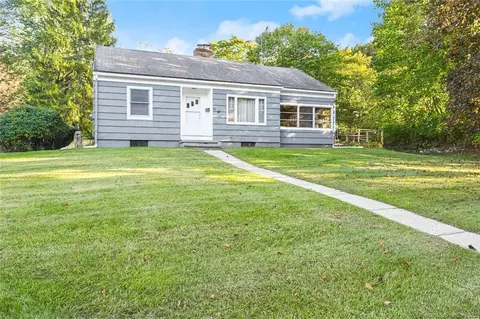 1 Milwaukee Ave, Bethel, CT 06801