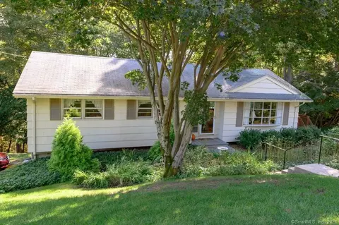 15 Julius Dr, East Haven, CT 06512
