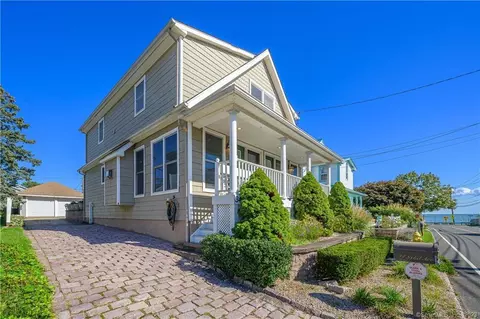 34 Sybil Ave, Branford, CT 06405
