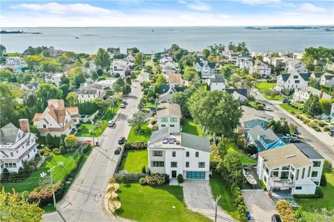 120 Harbor Rd, Westport, CT 06880
